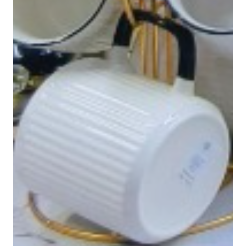 24pcs Japanese  dinner set 
▪️6 Big plates
▪️6 Side plates 
▪️6 bowls 
▪️6 mugs