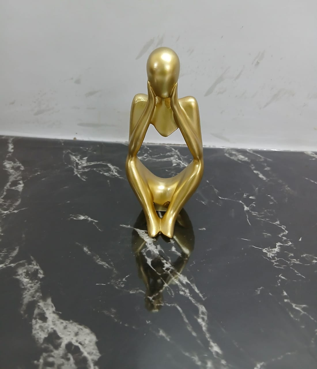 Thinker man statues. Gold color available. 1piece Thinker Man Statue Modern Art Showpiece Sculpture Decoration for Home Office Table Desk Bookshelf Decor