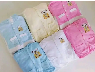 8pcs Unisex Newborn Receiving Set / Baby Gift Set | Soft Cotton Baby Essentials with Clothes, Caps, Mittens & Blanket | Perfect Newborn Outfit & Baby Shower Gift for Boys & Girls