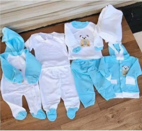 8pcs Unisex Newborn Receiving Set / Baby Gift Set | Soft Cotton Baby Essentials with Clothes, Caps, Mittens & Blanket | Perfect Newborn Outfit & Baby Shower Gift for Boys & Girls