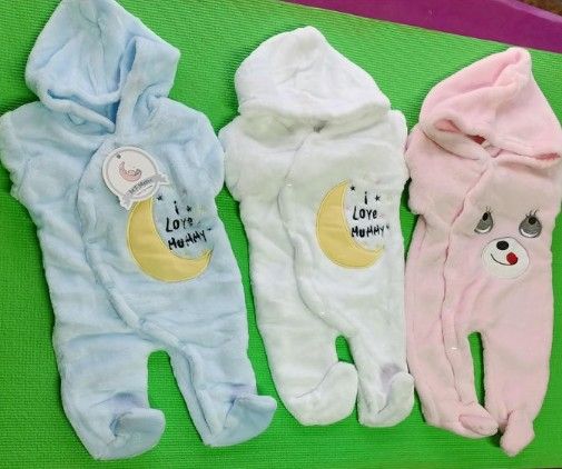 1PC Cutest Fleece Newborn Warm Romper Swaddler | Soft & Gentle Baby Winter Outfit | Large Cozy Infant Jumpsuit | Comfortable, Breathable & Easy to Wear Baby Fleece Suit