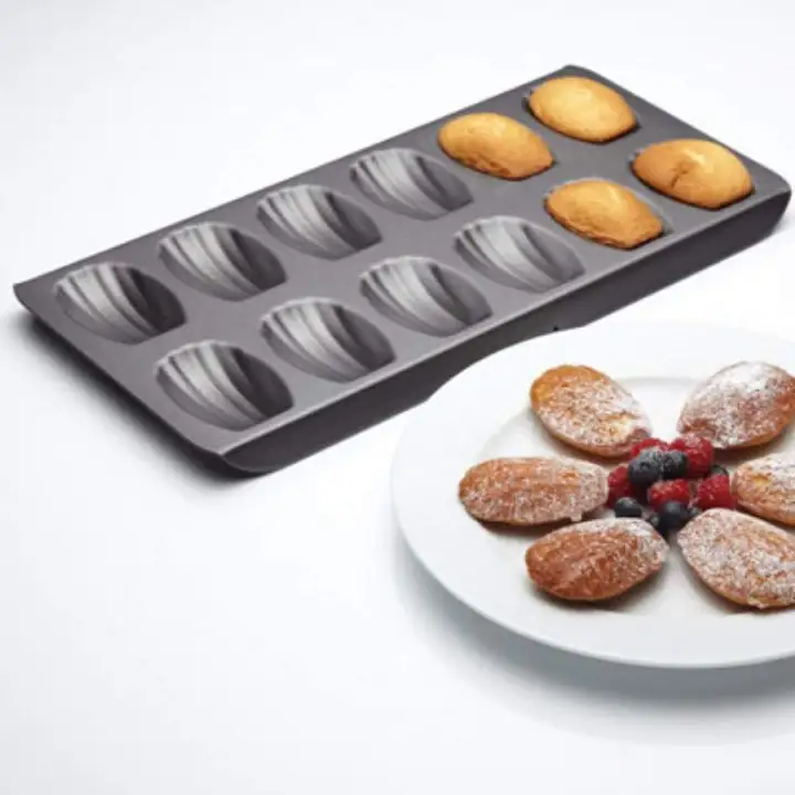 High Quality 12 slots nonstick Cookie madeleines baking tin