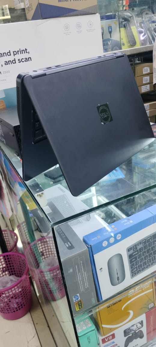 GRADE A EX UK DELL LATTITUDE E7450 INTEL COI7 5TH GENERATION 8GB RAM 256SSD 14INCH DISPLAY WITH 6MONTHS WARRANTY SPEED 2.0GHZ TO 2.7 GHZ