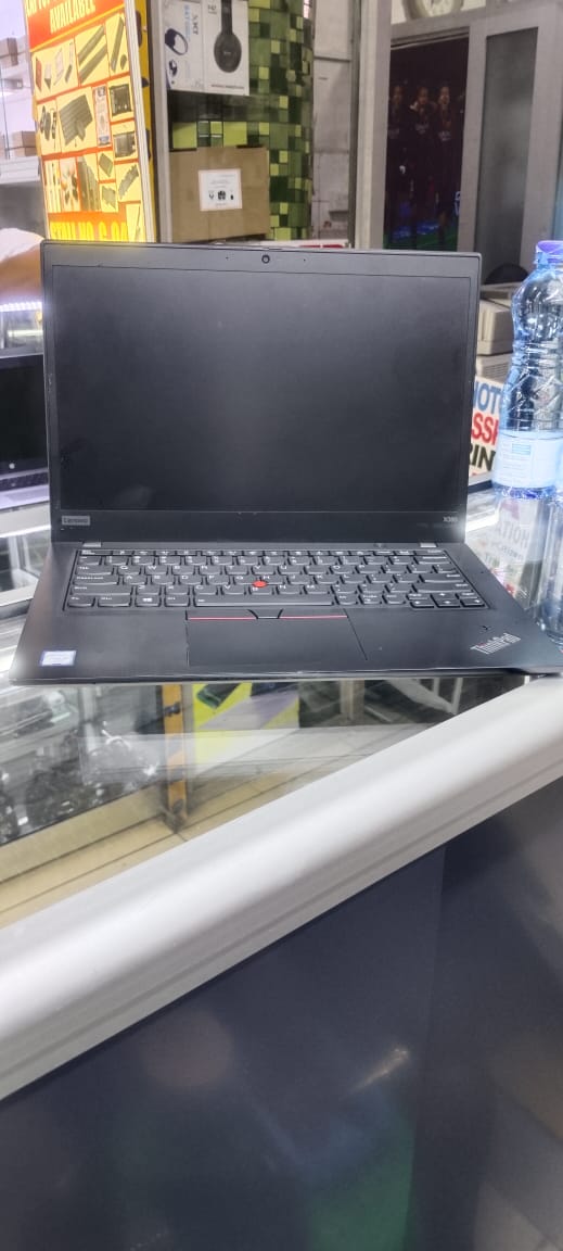 GRADE A EX UK LENOVO LAPTOP X390 8TH GENERATION 8GB RAM 256 SSD 1.6GHZ-2.0GHZ WITH WINDOWS 11PRO WITH 6MONTHS WARRANTY