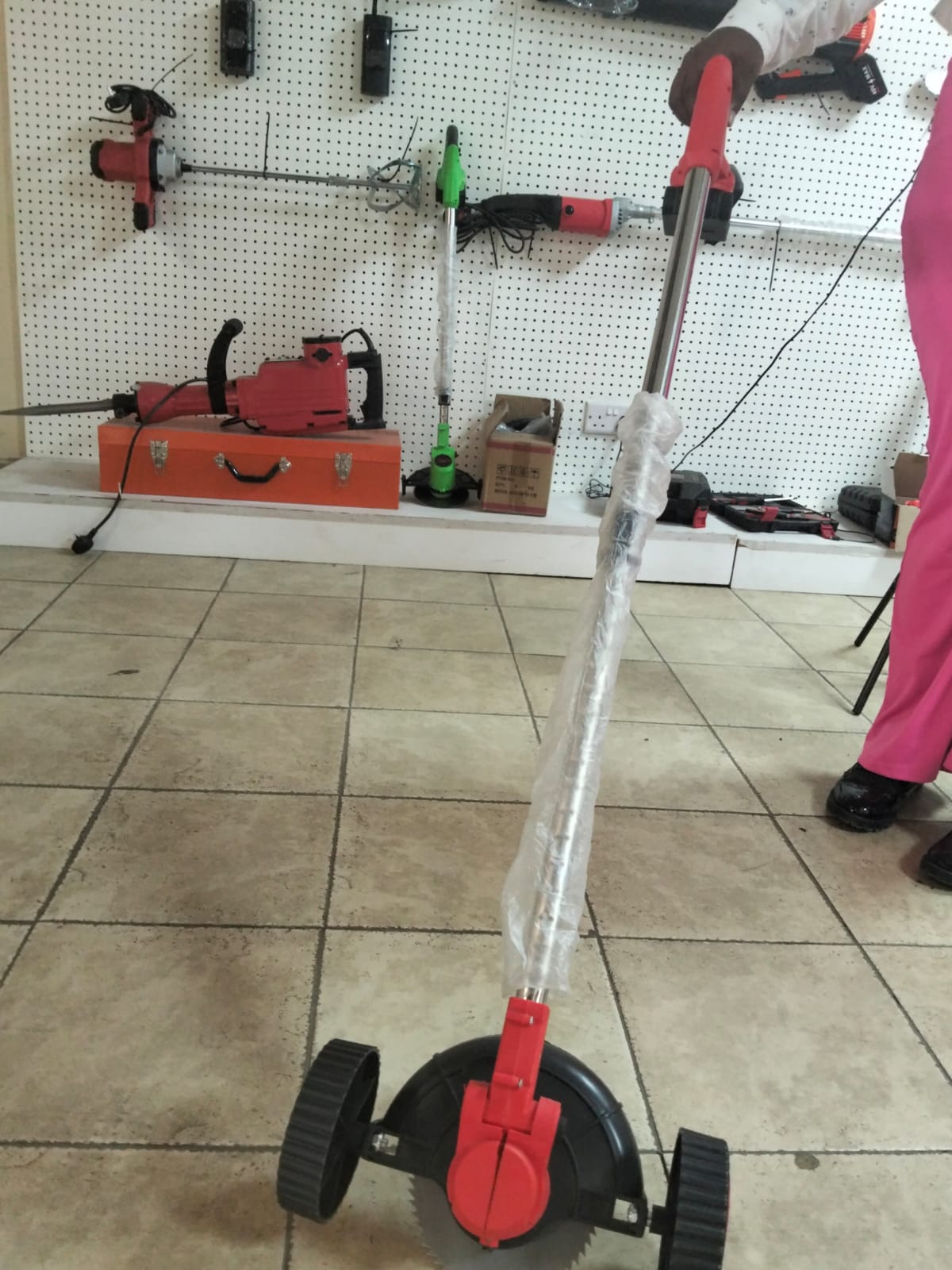 LAC LAICHY L-1717  CORDLESS 2-in-1 MULTIFUNCTIONAL LAWN MOWER & GRASS TRIMMER KIT with PLASTIC BLADE, FLAT METAL BLADE, CIRCULAR SAW BLADE 2 48V BATTERIES WITH 2 WHEELS.