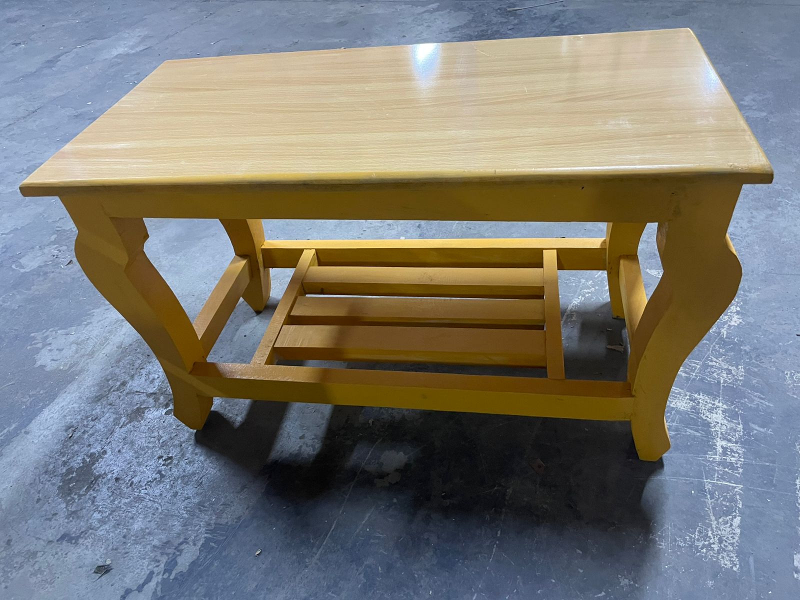 New Design Modern stylish rectangular design wooden  coffee table with storage for living room, fashionable appealing finish as picture