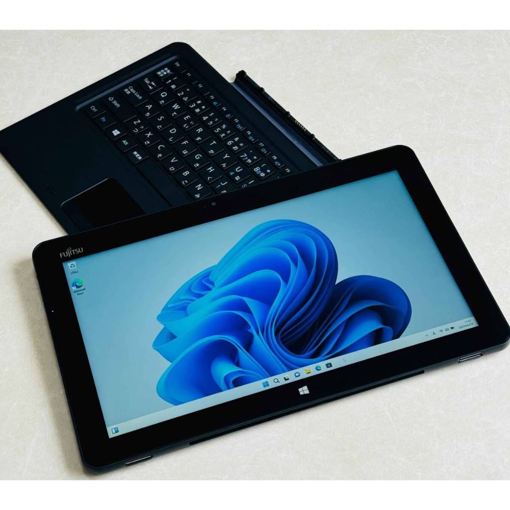 FUJITSU ARROWS Tab R727 12.5-inch Windows 2-in-1 touchscreen Lightweight Laptop Intel Core i5-7300U 8th Gen 4GB RAM 128GB SSD Stylus Support Student Business Laptop Full HD Resolution