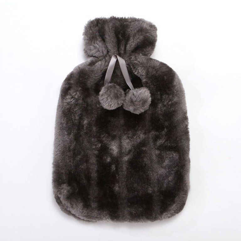 2L Luxury Soft Faux Fur Hot Water Bottle Bag//for Pain Relief
Hot water bag/bottle for period pain relief, heat therapy, hours of warmth and comfort Has a lid to empty out the cold water