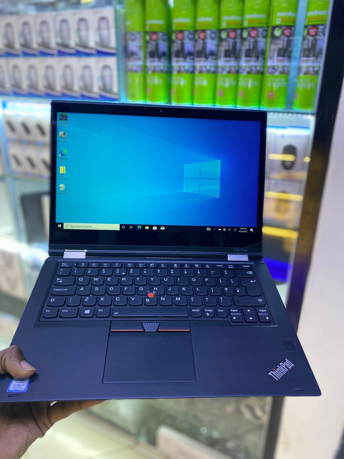 Lenovo ThinkPad X380 Yoga Intel Core i7 8th generation Touch Screen X360 Convertible 2 in 1 Refurbished Laptop with Stylus pen 
8GB RAM & 512GB SSD Storage backlight keyboard & fingerprint sensor