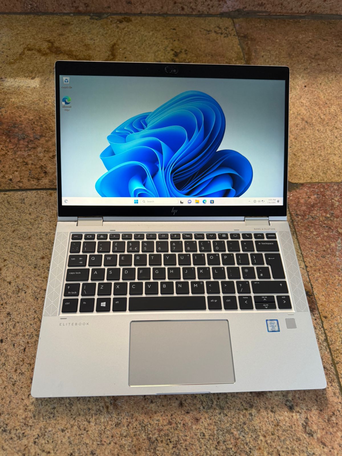 HP EliteBook 1030 G3/4 Touch Screen Convertible laptop X360-Intel Core i7 8th Gen-16GB RAM-512GB SSD 13.3 Inch-Refurbished with backlight Keyboard and fingerprint sensor