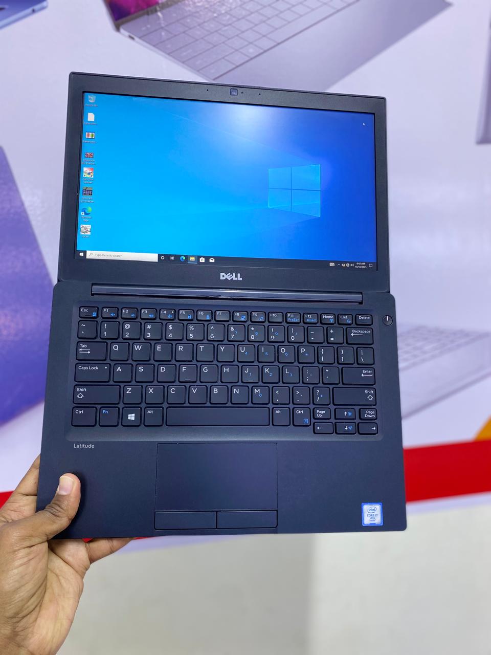 Dell latitude 7280 Intel Core i7 6th generation 8GB RAM & 256 GB SSD Storage with backlight keyboard
with 2.60 GHZ with 2 Cores and 4 logical processor