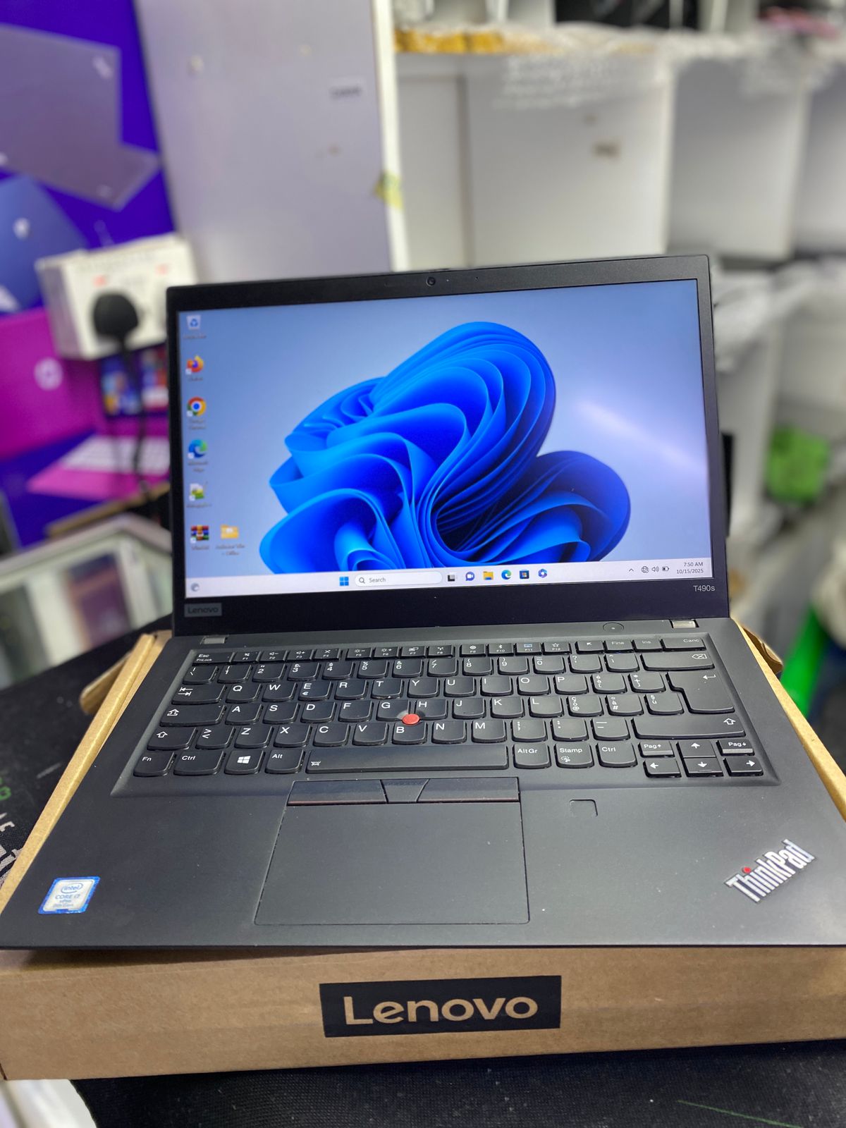 A Boxed Refurbished Grade A++ Laptops
LENOVO_MT_20NY_BU_Think_FM_ThinkPad T490s Intel(R) Core(TM) i7-8665U CPU @ 1.90GHz, 2112 Mhz, 4 Core(s), 8 Logical Processor 16GB RAM & 512 GB SSD Storage