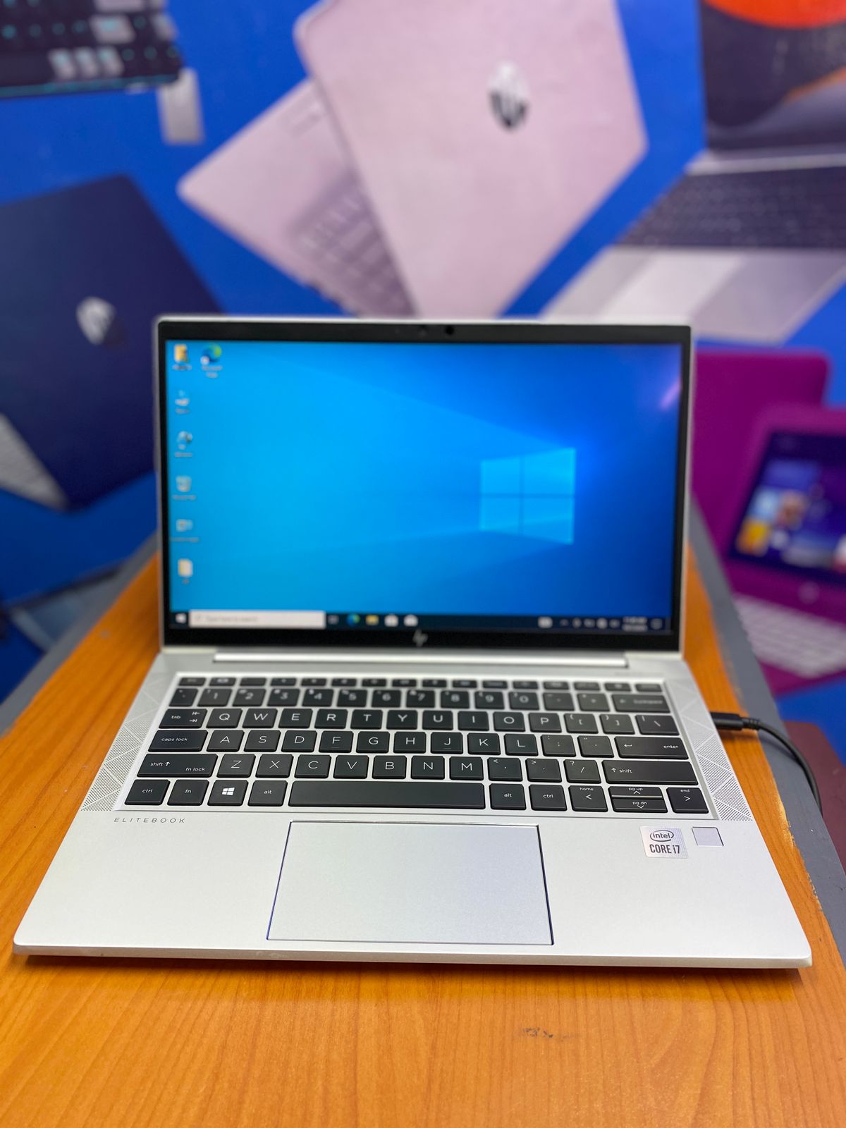 Hp EliteBook 830 G7 Intel Core i7 10th generation Touch Screen Refurbished Laptop 13.3 inches Screen FHD With backlight and fingerprint sensor 16GB RAM & 512 GB SSD Storage BANG & Olufsen Speaker