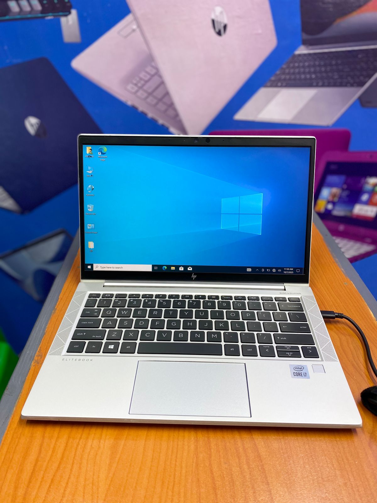 Hp EliteBook 830 G7 Intel Core i7 10th generation Touch Screen Refurbished Laptop 13.3 inches Screen FHD With backlight and fingerprint sensor 16GB RAM & 512 GB SSD Storage BANG & Olufsen Speaker