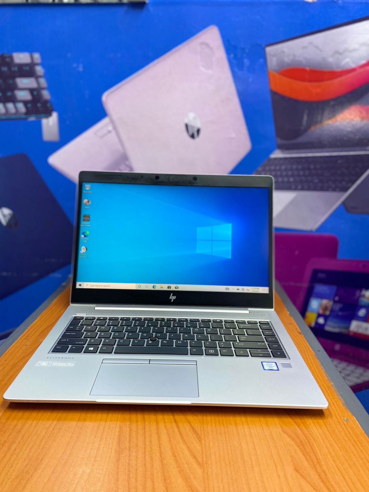 Hp Elite Book 840 G6 Inte Core i7 8th generation Refurbished Laptop Touch Screen 14 INCHES SCREEN WITH 16GB RAM & 512 GB SSD STORAGE WITH BANG & OLUFSEN SPEAKER WITH BACKLIGHT KEYBOARD