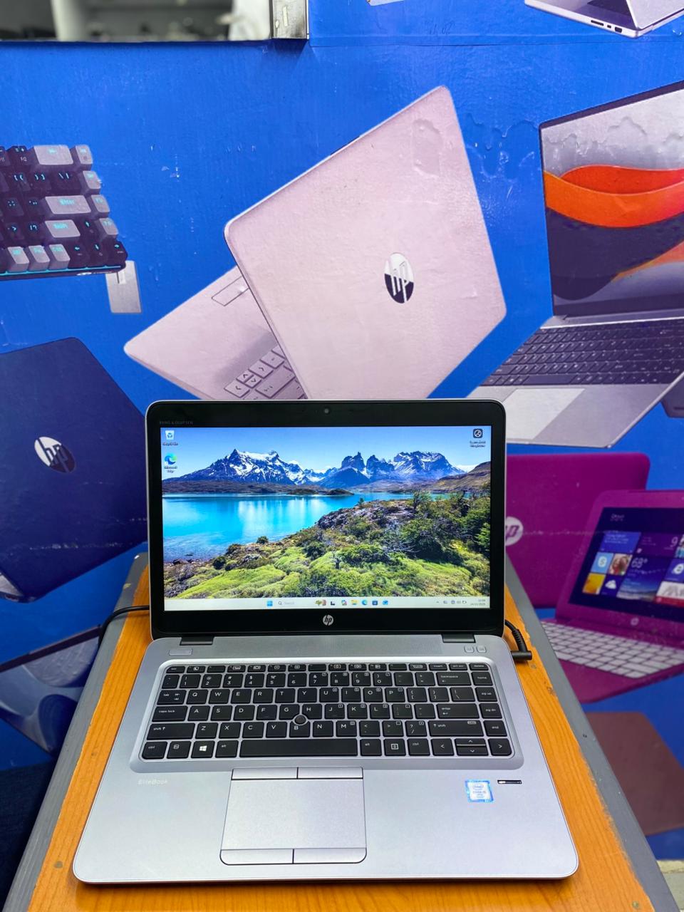 HP ELITEBOOK 840 G3 INTEL CORE I5 6TH GENERATION REFURBISHED LAPTOP 14 INCH SCREEEN SIZE 8GB RAM AND 256GB SSD STORAGE WITH BACKLIGTH KEYBOARD