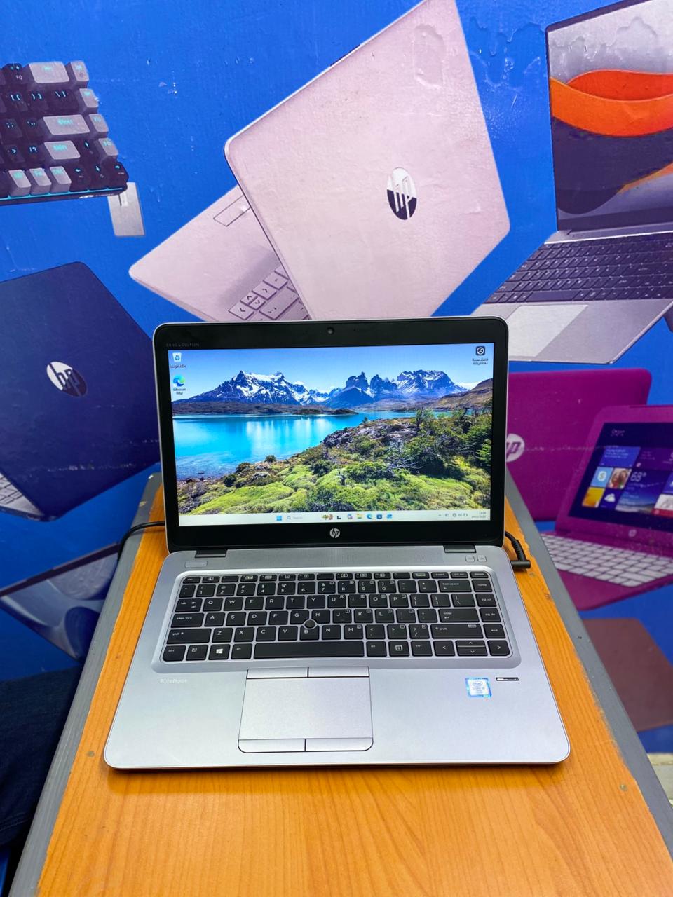 HP ELITEBOOK 840 G3 INTEL CORE I5 6TH GENERATION REFURBISHED LAPTOP 14 INCH SCREEEN SIZE 8GB RAM AND 256GB SSD STORAGE WITH BACKLIGTH KEYBOARD