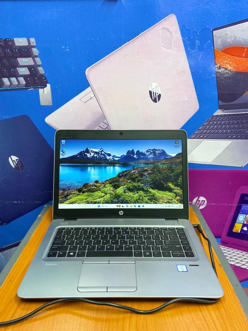 HP ELITEBOOK 840 G3 INTEL CORE I5 6TH GENERATION REFURBISHED LAPTOP 14 INCH SCREEEN SIZE 8GB RAM AND 256GB SSD STORAGE WITH BACKLIGTH KEYBOARD