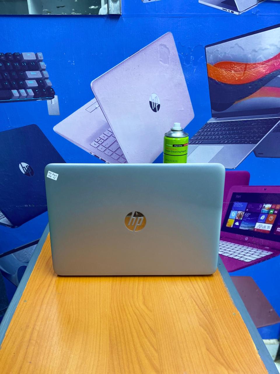 HP ELITEBOOK 840 G4 INTEL CORE I5 7TH GENERATION 14 INCHES SCREEN FHD DISPLAY REFURBISHED LAPTOP 8GB RAM & 256 GB SSD STORAGE WITH BACKLIGHT KEYBOARD (CORES: 2 & LOGICAL PROCESSOR: 4)