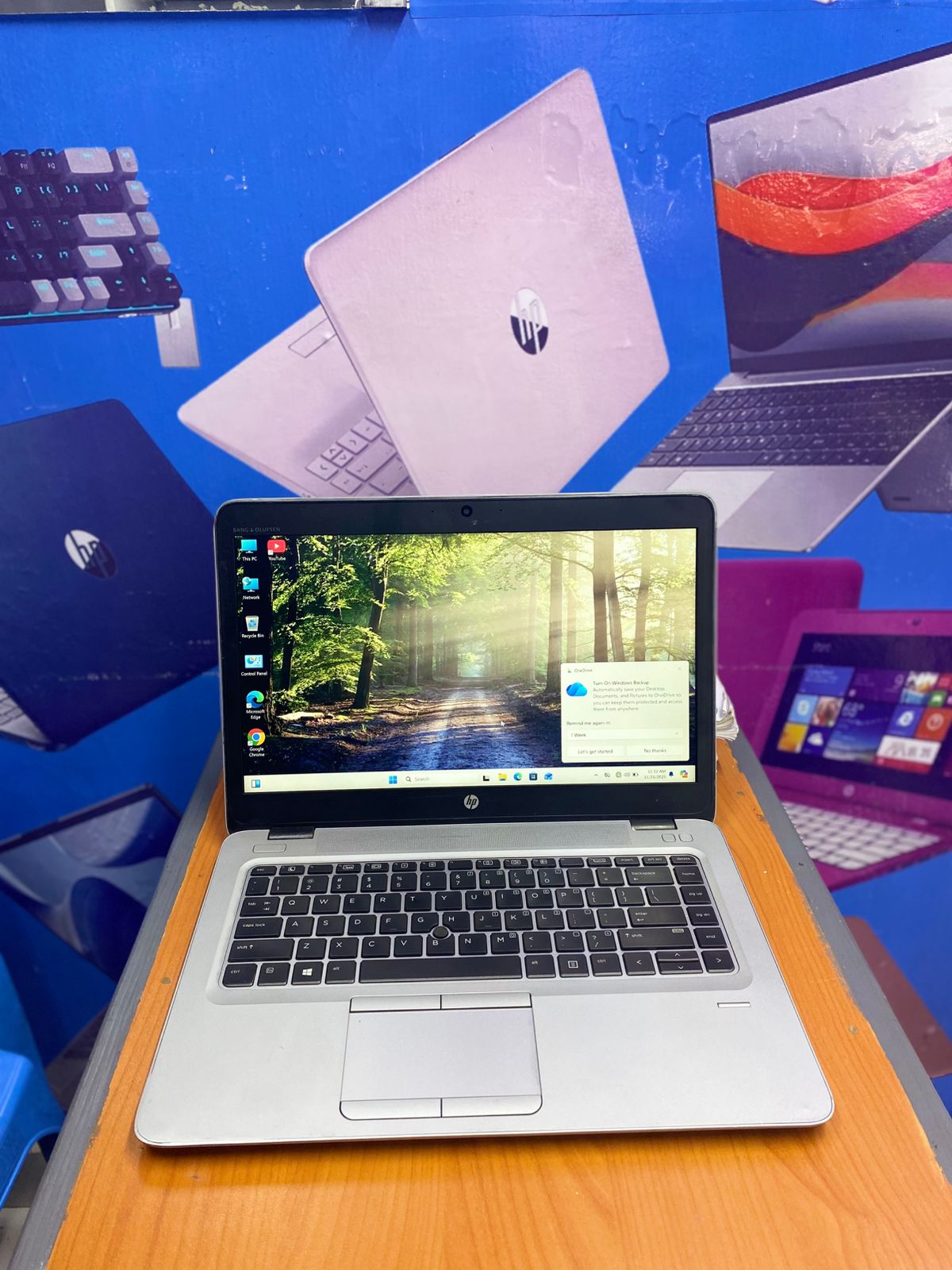 HP ELITEBOOK 840 G3 INTEL CORE I7 6TH GENERATION 14 INCHES SCREEN REFURBISHED LAPTOP 8GB RAM & 256GB SSD STORAGE BACKLIGHT KEYBOARD (WINDOWS 11 + OFFICE 2O24)