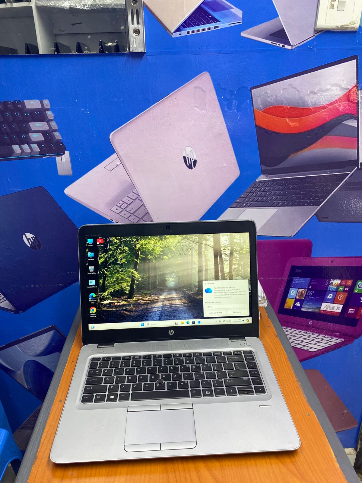 HP ELITEBOOK 840 G4 INTEL CORE I7 6TH GENERATION 14 INCHES SCREEN REFURBISHED LAPTOP 8GB RAM & 256GB SSD STORAGE BACKLIGHT KEYBOARD (WINDOWS 11 + OFFICE 2O24)