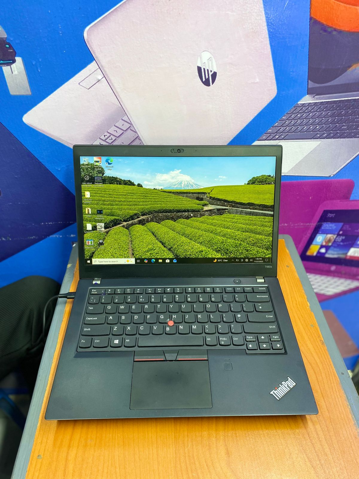 LENOVO THINKPAD T470S INTEL CORE I5 7TH GENERATION REFURBISHED TOUCH SCREEN LAPTOP WITH 8GB RAM & 256 GB SSD STORAGE WITH BACKLIGHT KEYBOARD AND FINGERPRINT SENSOR