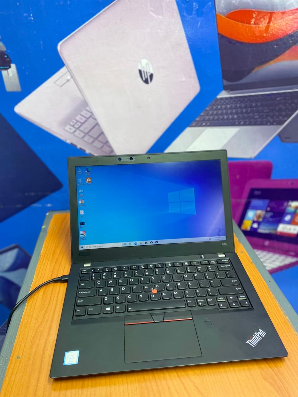 LENOVO THINKPAD X280 INTEL CORE I5 8TH GENERATION REFURBISHED LAPTOP 8GB RAM & 256 GB SSD STORAGE BACKLIGHT KEYBOARD AND FINGERPRINT SENSOR