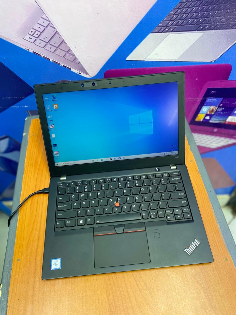 LENOVO THINKPAD X280 INTEL CORE I5 8TH GENERATION REFURBISHED LAPTOP 8GB RAM & 256 GB SSD STORAGE BACKLIGHT KEYBOARD AND FINGERPRINT SENSOR