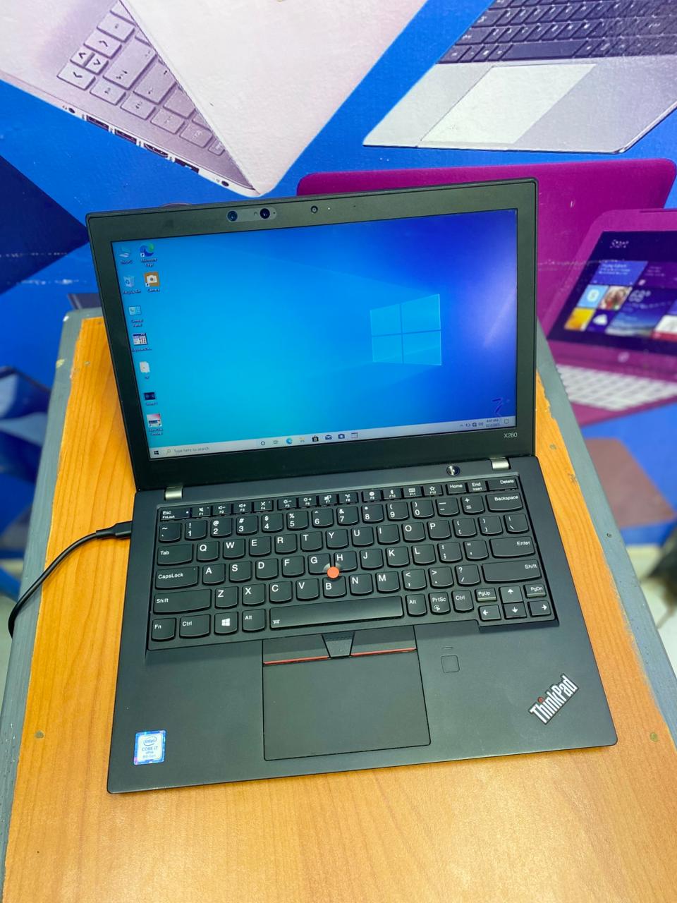 LENOVO THINKPAD X280 INTEL CORE I5 8TH GENERATION REFURBISHED LAPTOP 8GB RAM & 256 GB SSD STORAGE BACKLIGHT KEYBOARD AND FINGERPRINT SENSOR