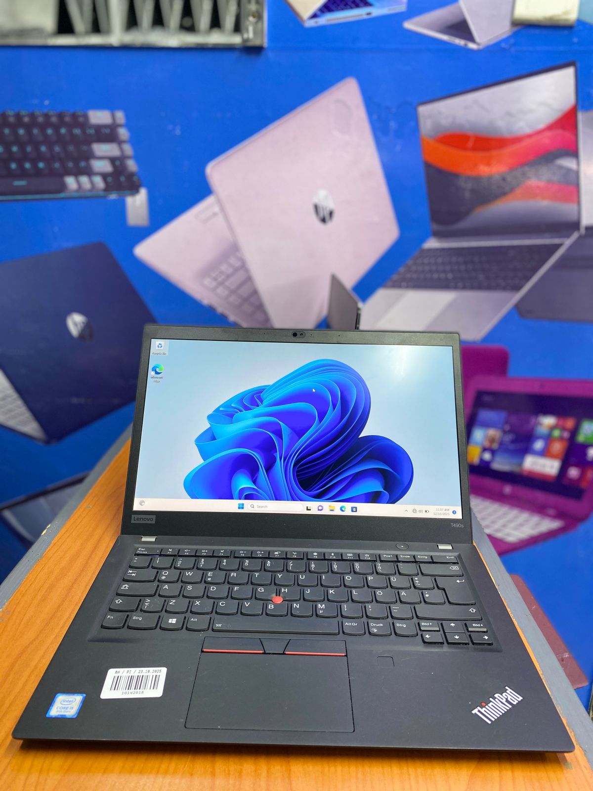 LENOVO THINKPAD T490S INTEL CORE I7 8TH GENERATION 14 INCHES SCREEN FHD DISPLAY 16GB RAM & 512 GB SSD STORAGE REFURBISHED LAPTOP WITH FINGERPRINT SENSOR