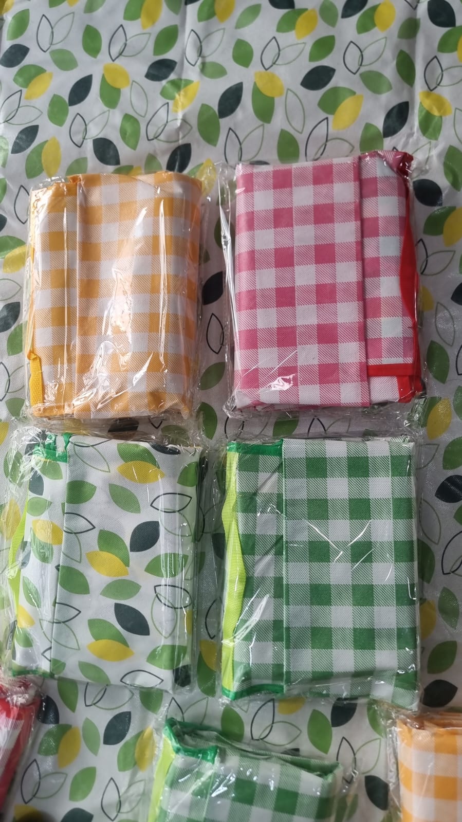 150X200CM WATERPROOF OUTDOOR PICNIC MAT BLANKET BEACH BLANKETS  LARGE SAND PROOF WATERPROOF CAMPING PORTABLE TRAVEL BLANKET PLAY MAT FOR OUTDOOR INDOOR FAMILY BEACH PARK GRASS, HIKING, MUSIC FESTIVAL