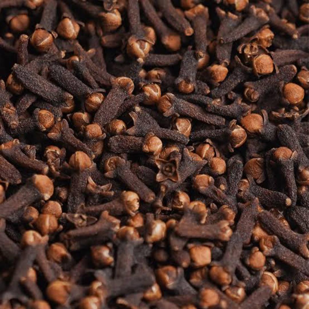 CLOVES BUDS(KARAFUU WHOLE) HELPS TO BALANCE HORMONES, CLEAN MOUTH, REDUCES PAIN IN TEETH, PREVENT INFECTION, USED FOR SPIRITUAL PURPOSES
