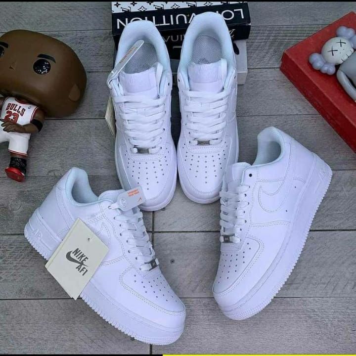 New💫💫💫 High Quality AF1 Airforce Breathable Sneakers🔥🔥🔥🔥🔥Black and white