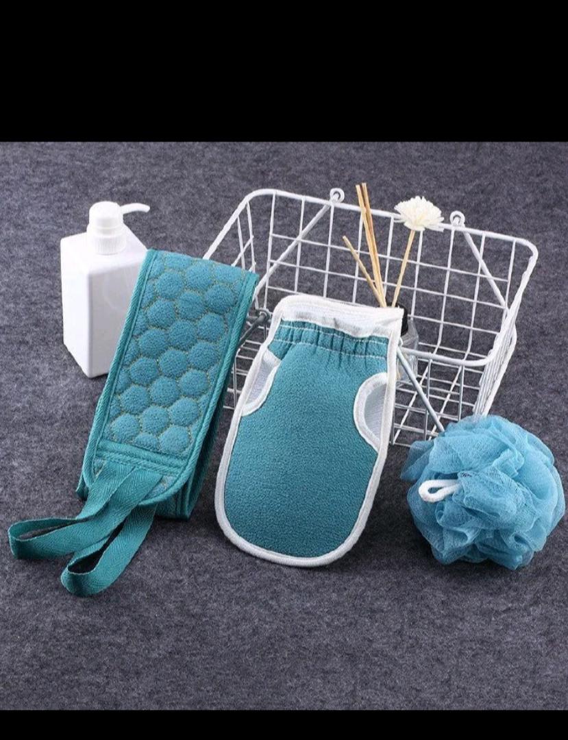 3-in-1 Luxury Exfoliating Shower Kit – Back Scrubber, Bath Glove & Soft Body Loofah ✨️