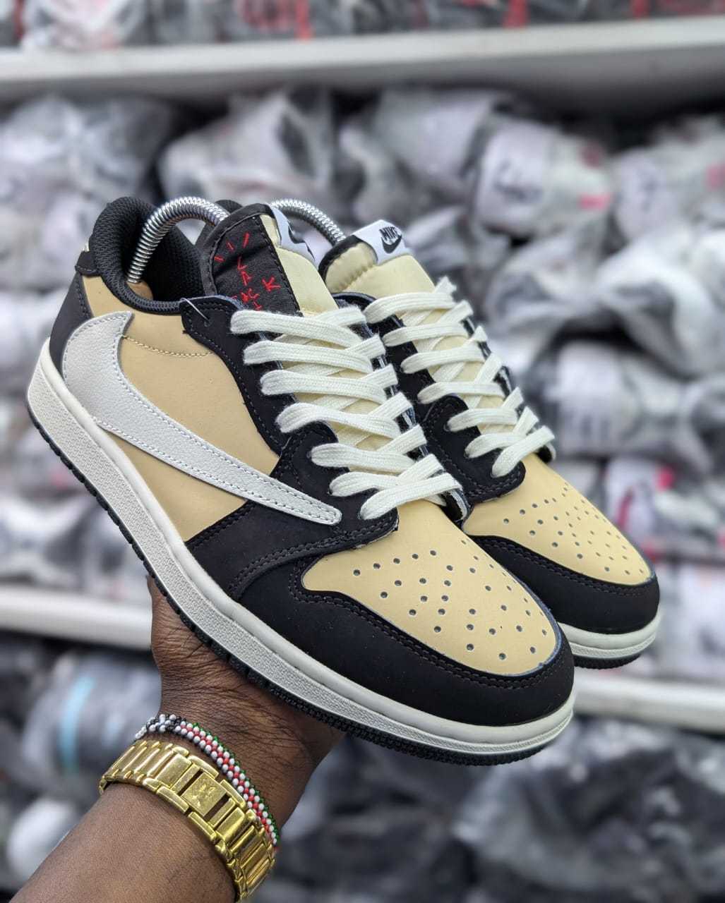 🔥 On Offer Air Jordan 1 Retro Low Cut Travis Scott Mocha Inspired Customized SB Dunk & Jordan Style High-Quality Sneakers – Premium Streetwear Trainers with Durable Rubber Sole, Cushioned Comfort
