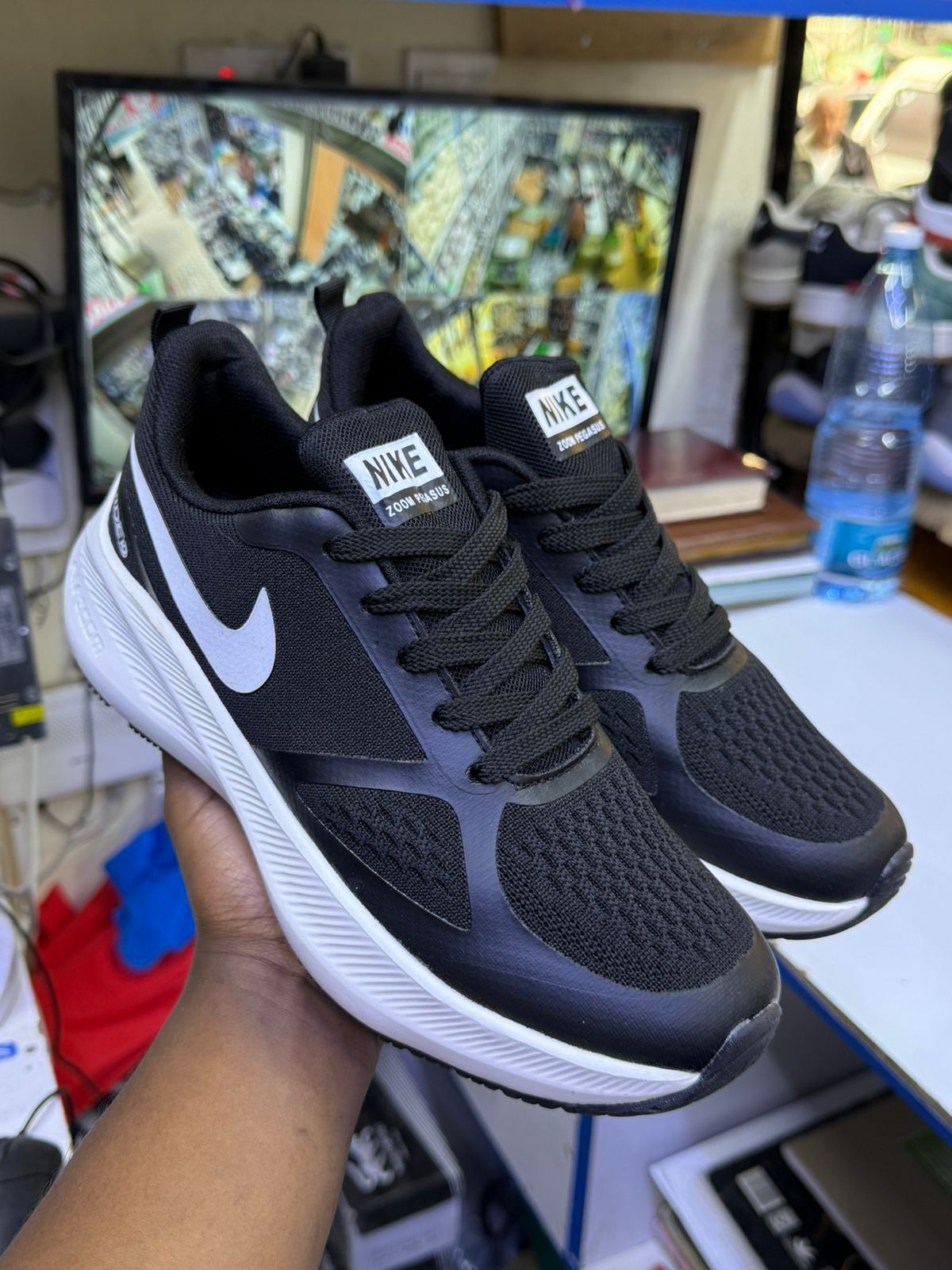 High-Quality Nike-Style Zoom Running Sneakers – Lightweight Athletic Gym, Hiking & Outdoor Men’s Shoes with Breathable Upper, Durable Grip Outsole, Cushioned Comfort Design, Sizes 40–45