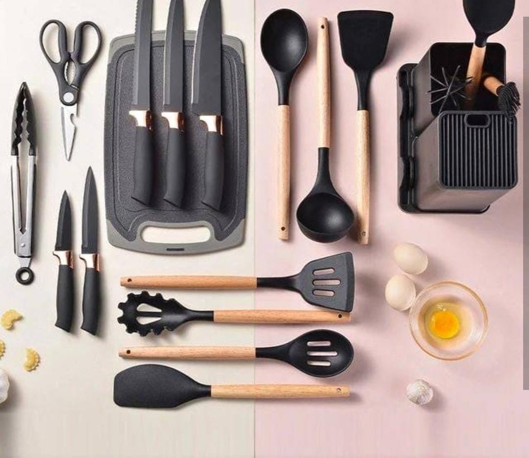 🎺New arrival🎉🎊🎊🥳🥳

🎋19pcs heat resistant silicone cooking  kitchen spoon set with knives and chop board now available @2900/= each set wholesale price🦋

🐞Available in   black,gray,peach cream