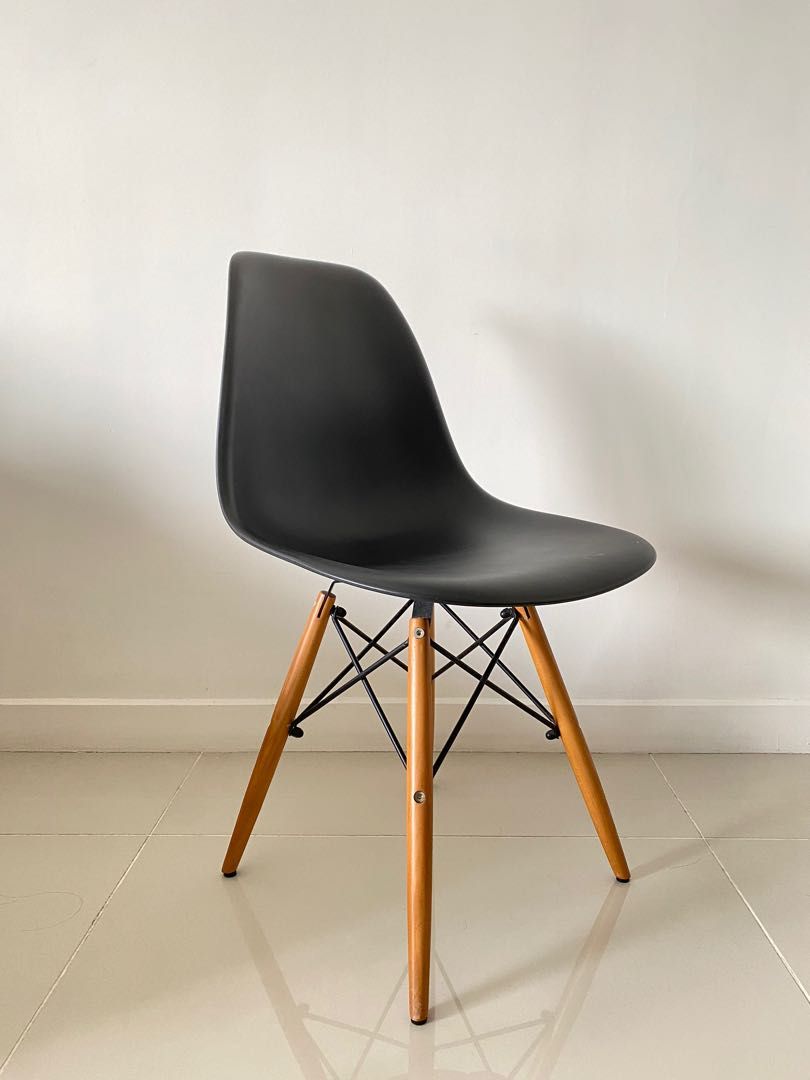 Eames Dinning Chair