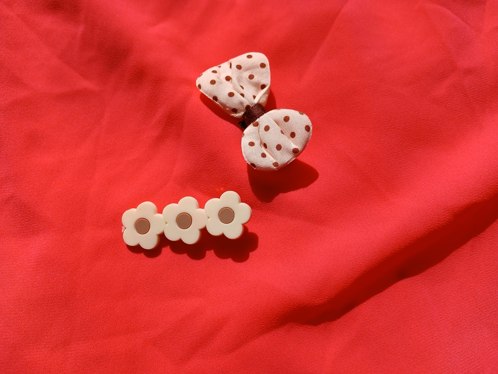 2PCS Cute Bow and Flower Hair Clip Set for Girls – Korean Style Matte Neutral Barrettes, Simple & Elegant Hair Accessories