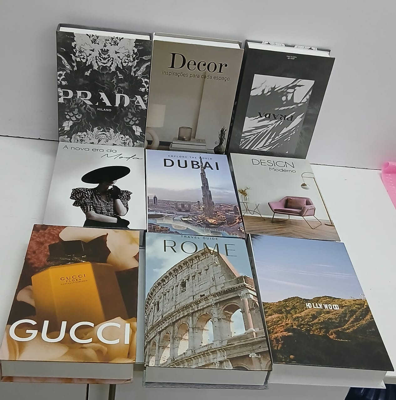 HARD GLOSS DECO BOOK — AVAILABLE! ✨
Upgrade your writing game with this premium hard gloss deco book 📘💎
Designed with a strong, shiny glossy cover that looks elegant and protects your pages from wea