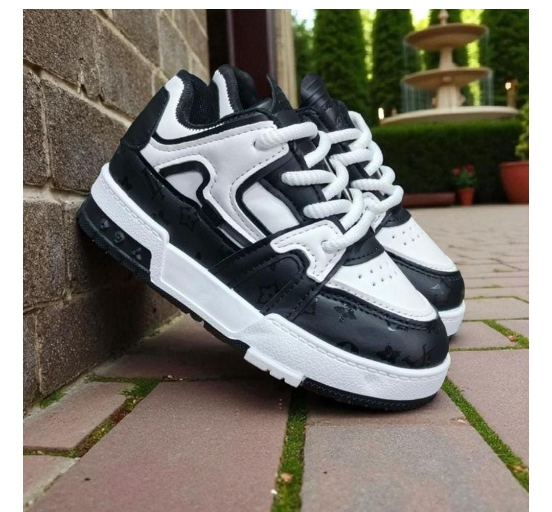 Kids fashion sneakers