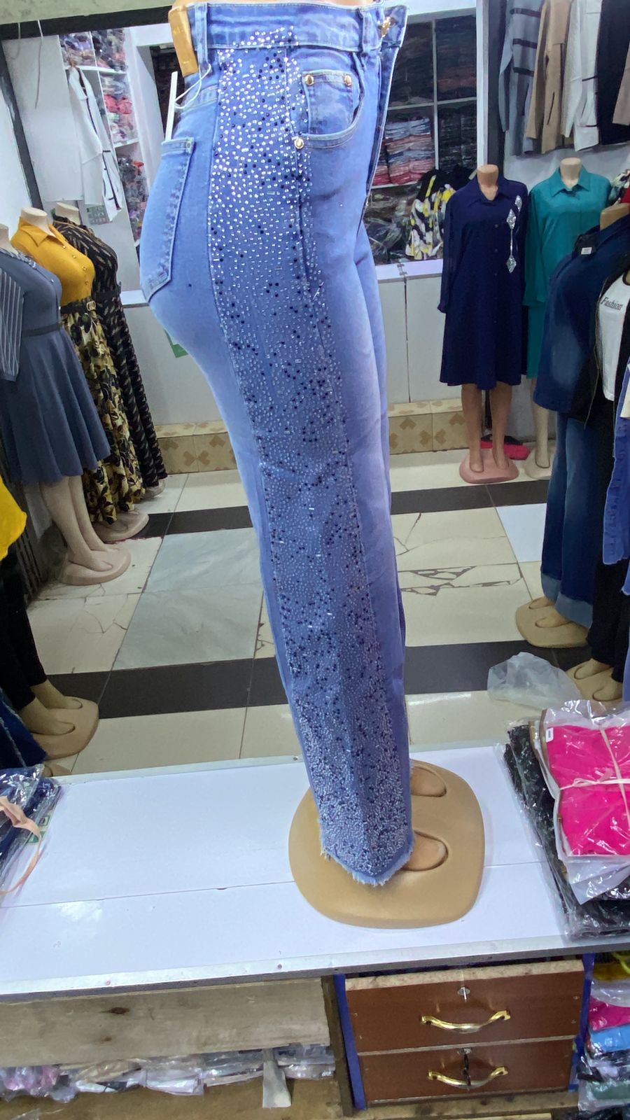 Women’s Fancy Mummy Jeans with Pearl Design