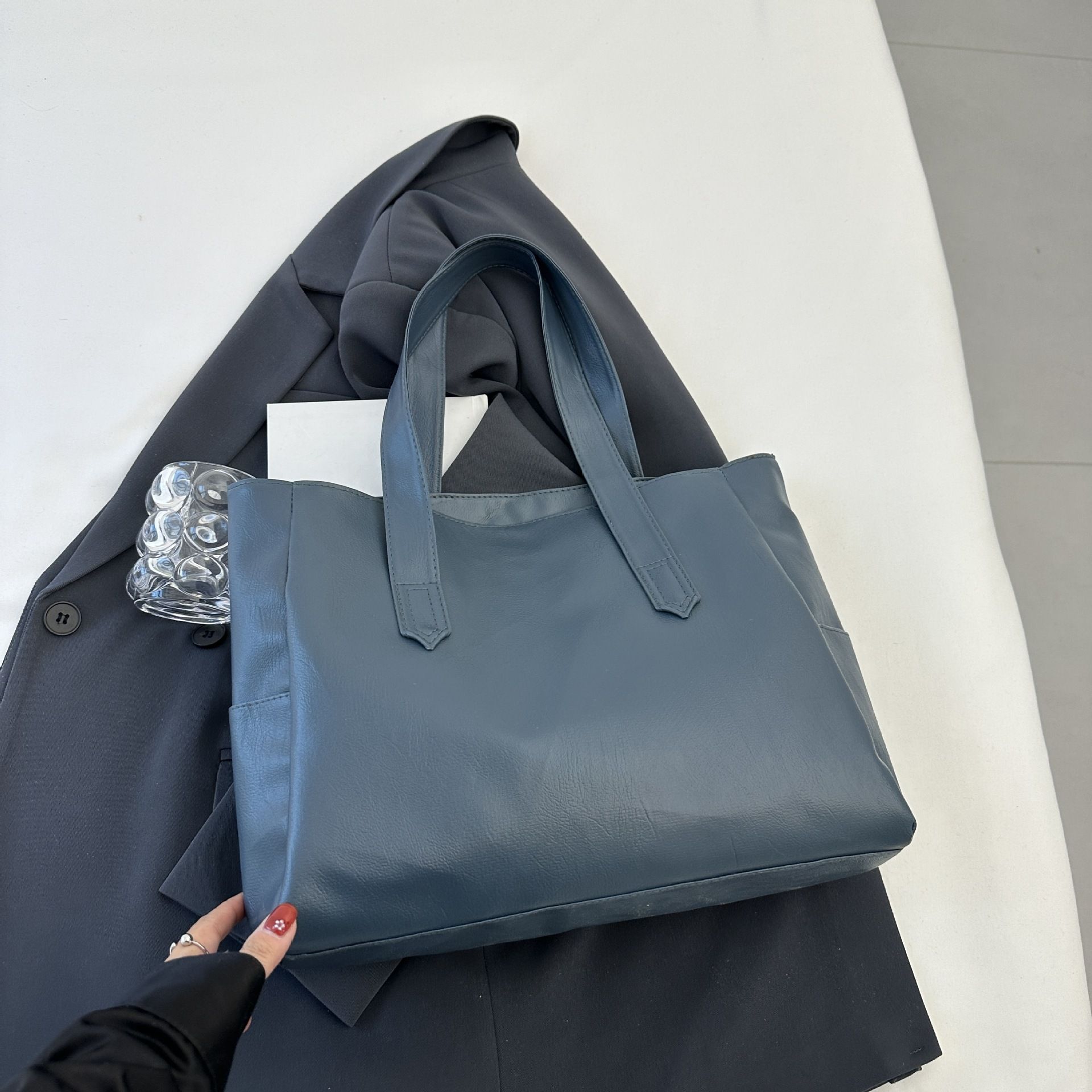 Minimalist Tote Bag For Teen Girls Women College Students,Rookies & White-Collar Workers Perfect For Office,Work ,Business,Commute Best Work Bag For Women Women Tote Bags PU Leather Handbags New Handb