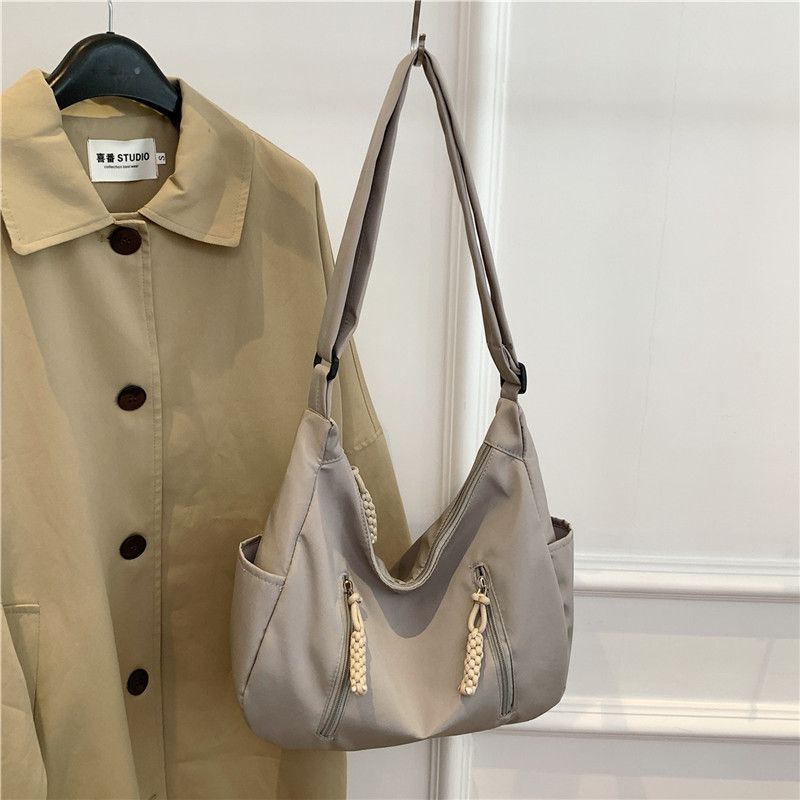 Fashionable large capacity versatile simple handbag travel bag student internet celebrity new wholesale women's shoulder crossbody bag