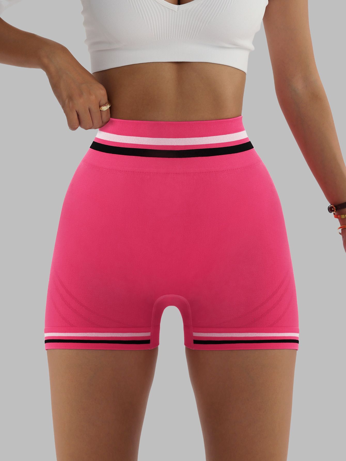 Sports outdoor quick drying yoga clothes women's shorts yoga cycling running fitness summer fitness clothes summer yoga pants