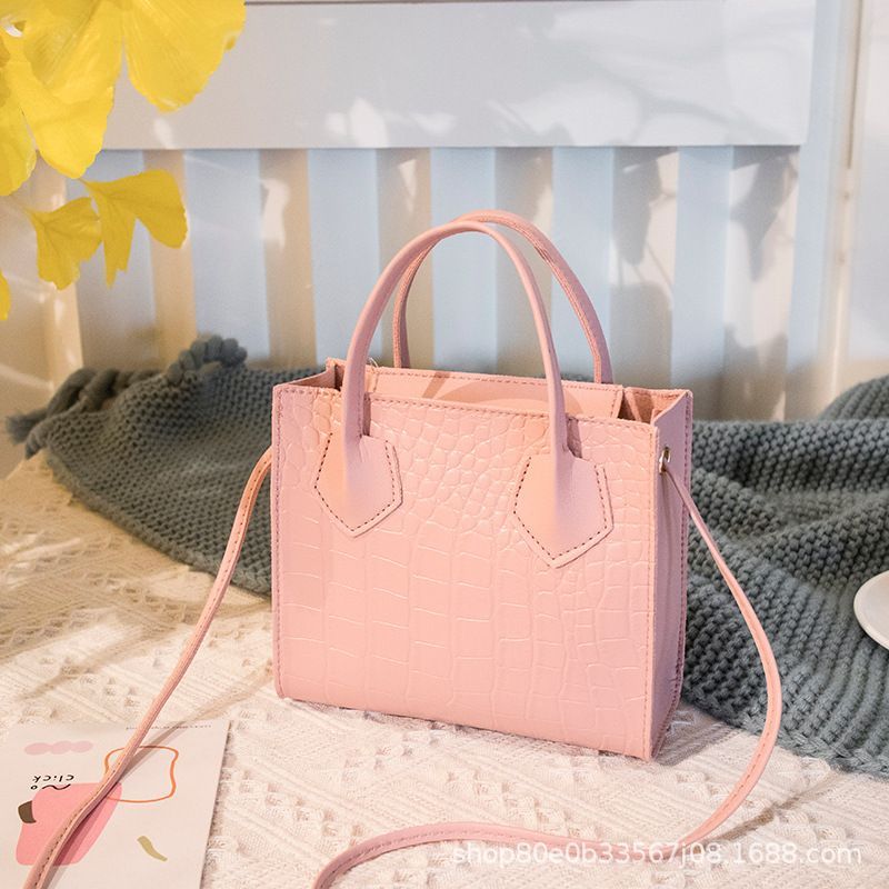 2025 Fashion Trend Women Crocodile Pattern Crossbody Handbags Vintage Classic Solid Style Shoulder Bag Stylish Tote for Ladies Pink one