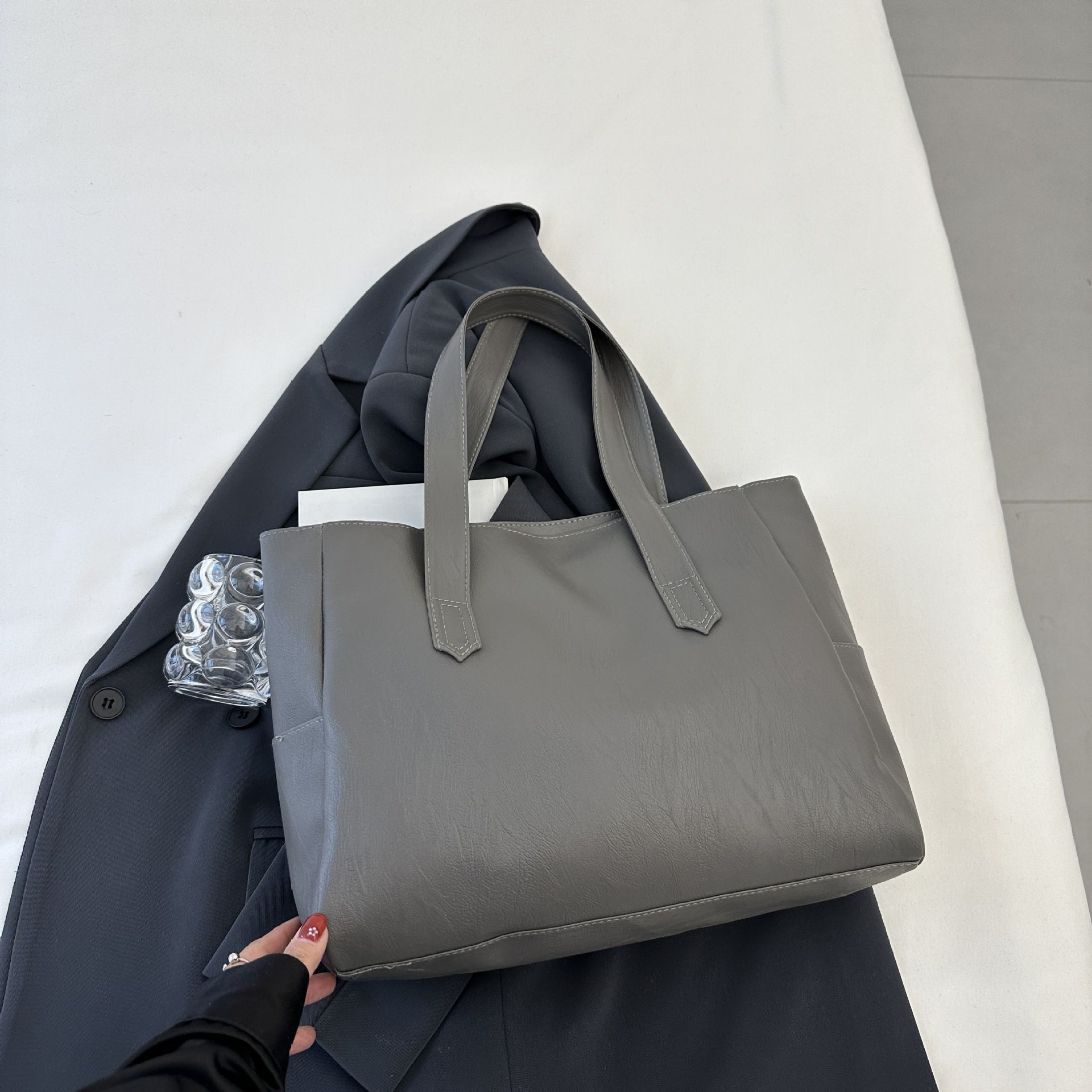 Minimalist Tote Bag For Teen Girls Women College Students,Rookies & White-Collar Workers Perfect For Office,Work ,Business,Commute Best Work Bag For Women Women Tote Bags PU Leather Handbags New Handb