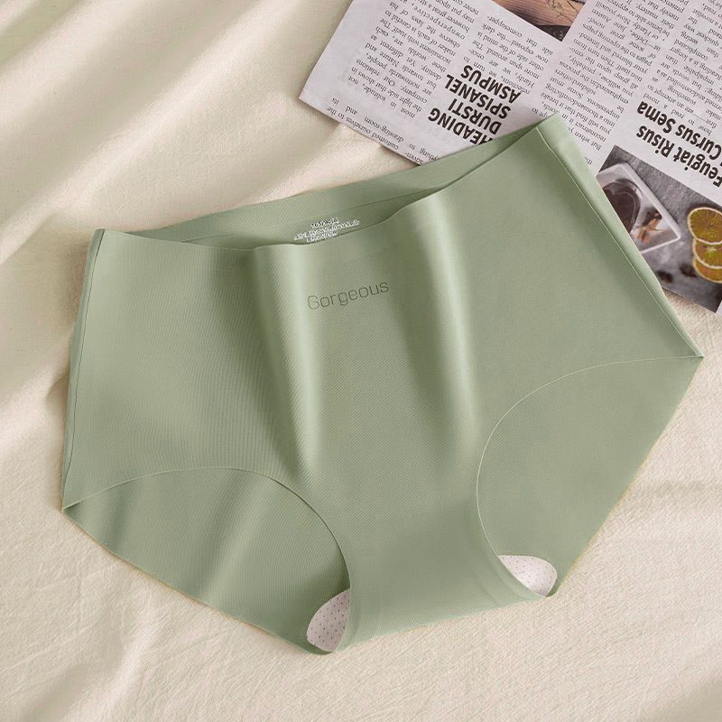 3*Sets Yoga fitness seamless underwear for women, made of 7A mulberry silk, antibacterial crotch, non buttock, women's mid waist sports triangle shorts