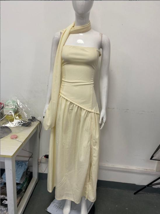 Cross border summer new European and American women's black and white contrasting scarf temperament sexy off shoulder split dress wholesale