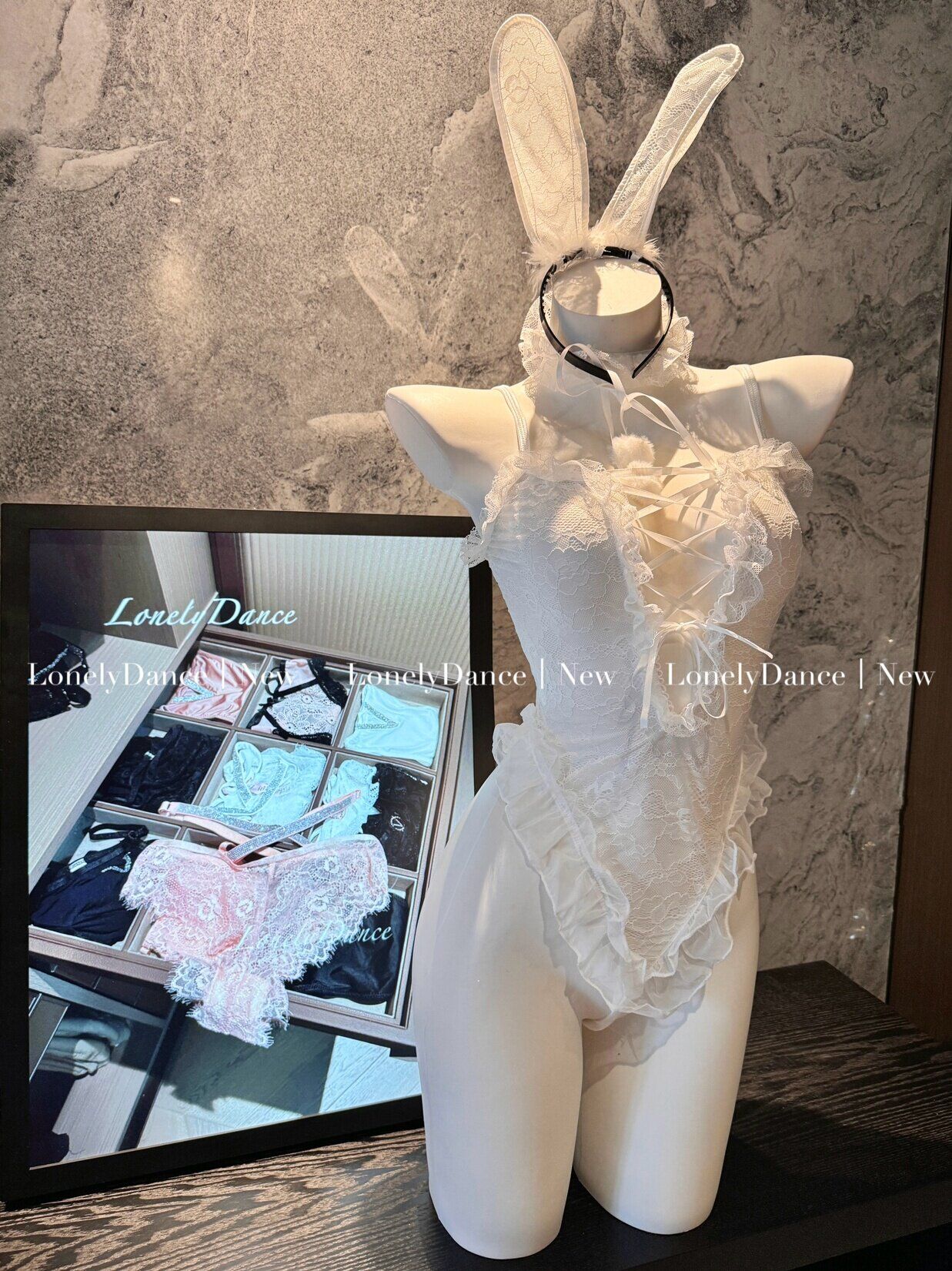 Qingqu lingerie for women without steel rims, small breasts, big gathering bra, sexy pajamas, pure adjustable bra